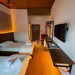 Grey Stone 4* Gjirokastër