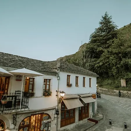 Konukevi Grey Stone Gjirokastër