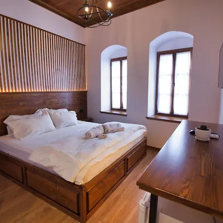 Grey Stone 4* Gjirokastër