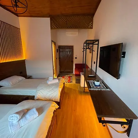 Grey Stone 4* Gjirokastër