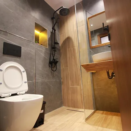 Grey Stone Pensionat 4*