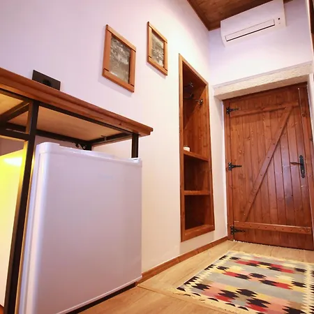 Grey Stone Pensionat Gjirokastër