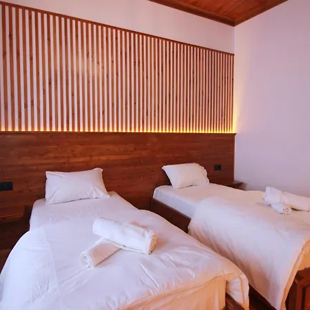 Pensionat Grey Stone 4*