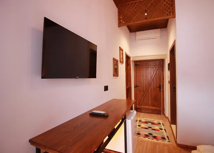 Grey Stone 4* Gjirokastër